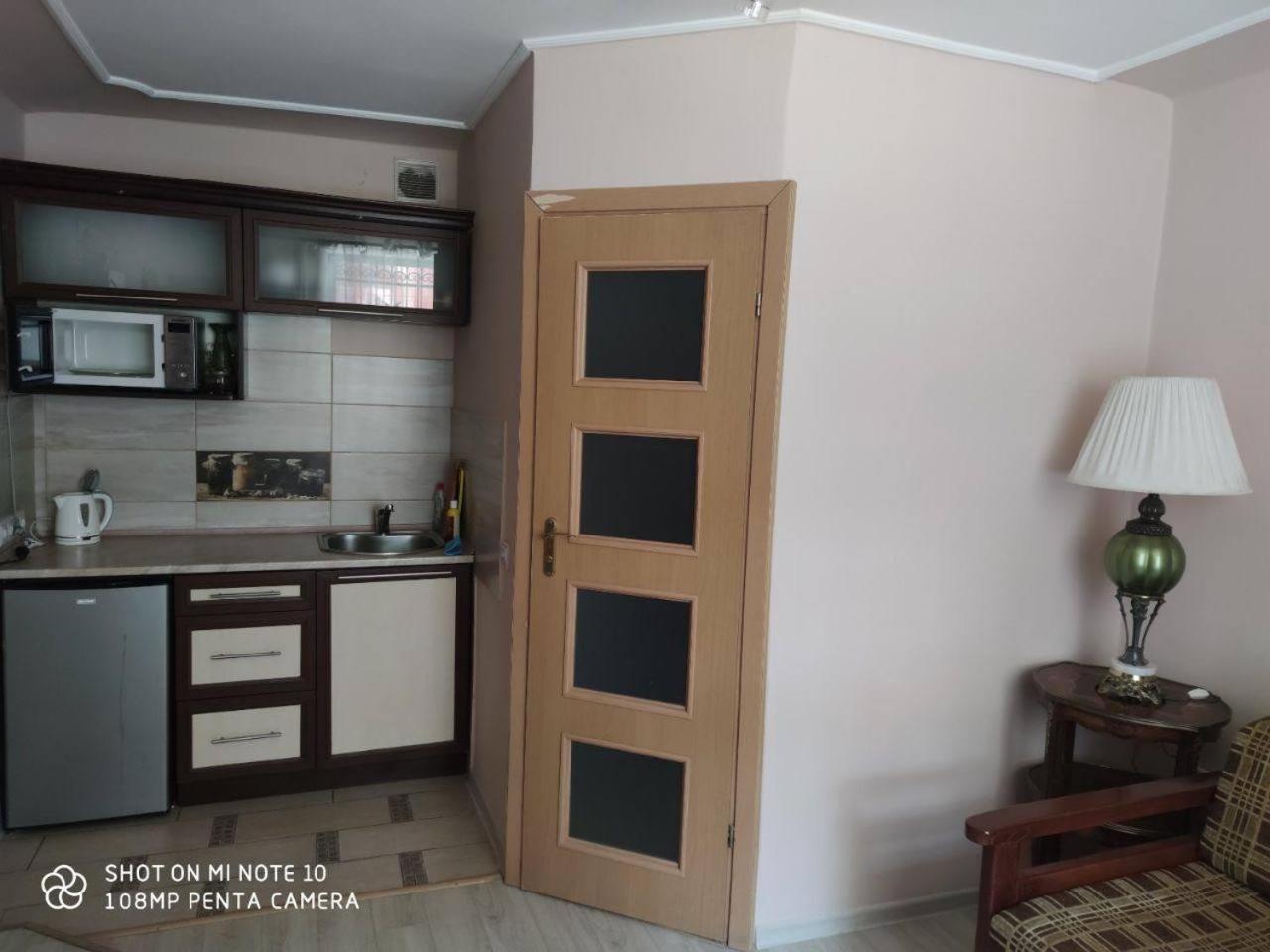 Квартира У Львові Біля Залізничного Вокзалу На Вулиці Марка Вовчка 8 ภายนอก รูปภาพ